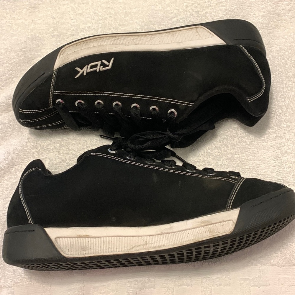 RBK black and white lace up size 12 tennis shoes great shape